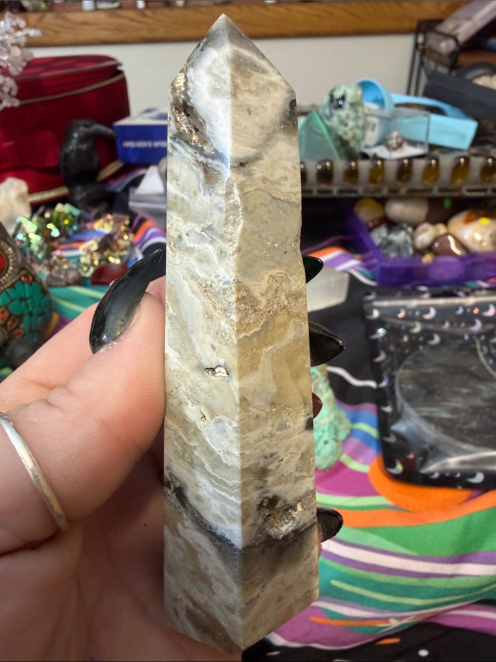 Natural Beige and Cream Agate Crystal Tower โ Unbranded